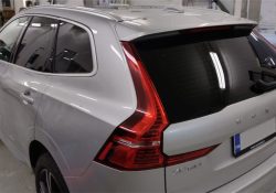 Lasien-Tummennukset-Volvo