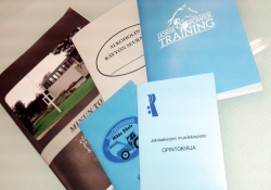 Omakustannusteokse0-2t