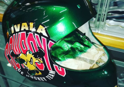 Tarrat-Cowboys-kypärä